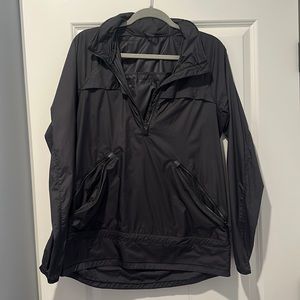 Lululemon black pullover jacket size 8